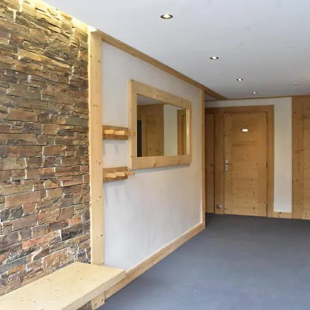 3 Pieces Avec Balcon Et Wifi A 150m Des Pistes, 6 Personnes - - Fr-1-180-155 *